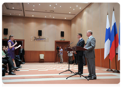 Председатель Правительства Российской Федерации В.В.Путин и Премьер-министр Финляндии Ю.Катайнен по итогам переговоров в Сочи провели совместную пресс-конференцию