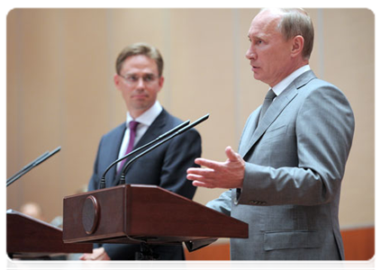 Председатель Правительства Российской Федерации В.В.Путин и Премьер-министр Финляндии Ю.Катайнен по итогам переговоров в Сочи провели совместную пресс-конференцию