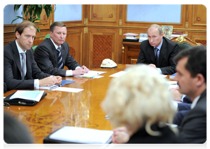 Prime Minister Vladimir Putin chairs a meeting on flight safety in civil aviation