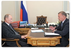 Председатель Правительства Российской Федерации В.В.Путин провёл рабочую встречу с губернатором Рязанской области О.И.Ковалёвым