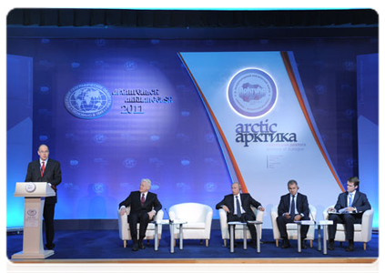 Князь Монако Альбер II на втором Международном арктическом форуме «Арктика – территория диалога»