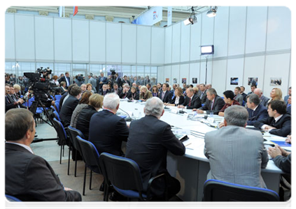 Prime Minister Vladimir Putin taking part in the United Russia conference session “Social Policy: New Standards”