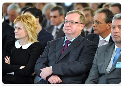 President of the Russian Book Union and chairman of the Russian Audit Chamber Sergei Stepashin and novelist Darya Dontsova (Agrippina Dontsova)