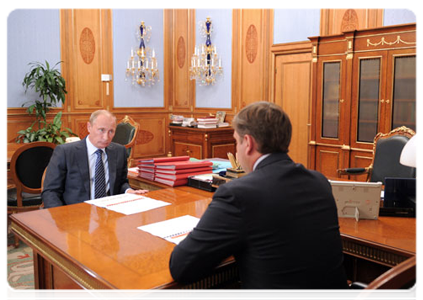 Prime Minister Vladimir Putin meets with Governor of the Tver Region Andrei Shevelyov