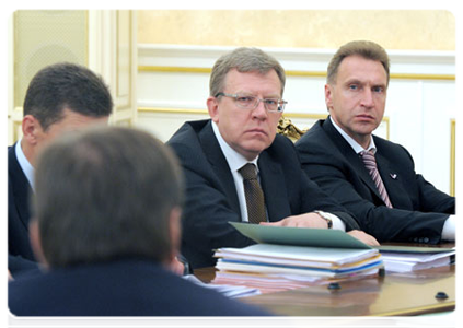 Deputy Prime Minister and Finance Minister Alexei Kudrin and First Deputy Prime Minister Igor Shuvalov at a meeting of the Government Presidium