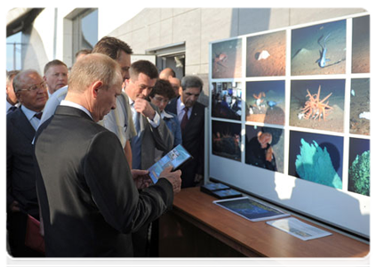 После осмотра зданий Дальневосточного федерального университета Председатель Правительства Российской Федерации В.В.Путин посетил строительную площадку Приморского океанариума