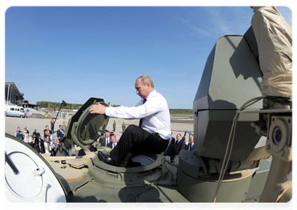 Prime Minister Vladimir Putin at the 8th International Exhibition of Arms and Military Equipment (REA 2011) in Nizhny Tagil