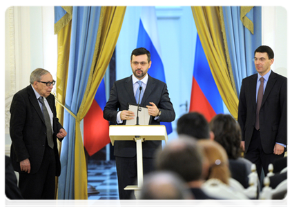 President of Moscow State University’s Journalism Department Yasen Zasursky, Editor-in-Chief of the Foma Publishing House Vladimir Legoida, and Minister of Communications and Mass Media Igor Shchegolev