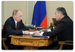 Председатель Правительства Российской Федерации В.В.Путин провёл рабочую встречу с главой Республики Калмыкия А.М.Орловым