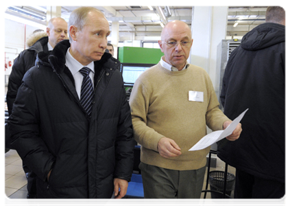 Председатель Правительства Российской Федерации В.В.Путин посетил пункт технического осмотра автотранспортных средств в столичном районе Строгино