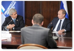 Председатель Правительства Российской Федерации В.В.Путин встретился с представителями общественных организаций автомобилистов