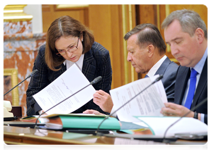 Minister of Economic Development Elvira Nabiullina, First Deputy Prime Minister Viktor Zubkov and Deputy Prime Minister Dmitry Rogozin