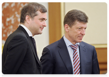 Deputy Prime Minister Vladislav Surkov and Deputy Prime Minister Dmitry Kozak at a Government meeting