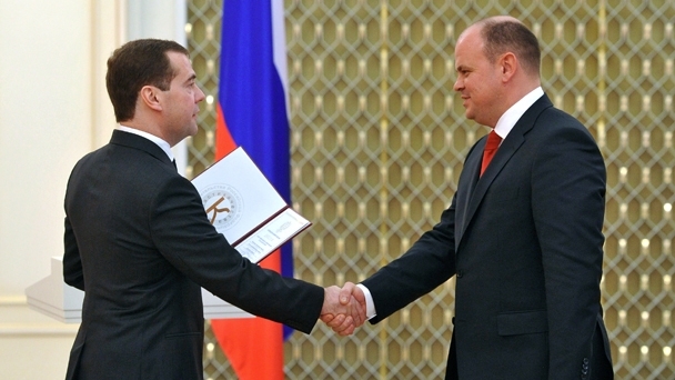 Presentation of 2011 Government award in the field of quality to General Director of the Research Institute of Physical Measurements Alexei Dmitriyenko