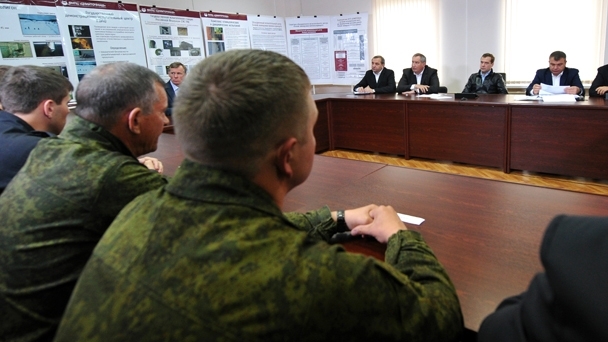 Dmitry Medvedev meets with small arms designers and representatives of special weapons and tactical units