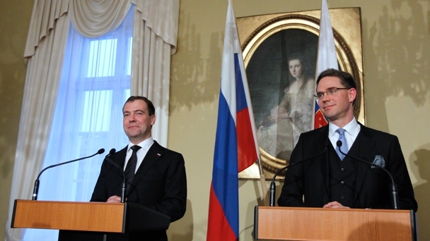 Dmitry Medvedev and Jyrki Katainen at a joint news conference