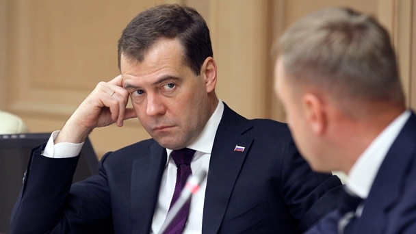 Председатель Правительства Дмитрий Медведев и Министр образования и науки Дмитрий Ливанов