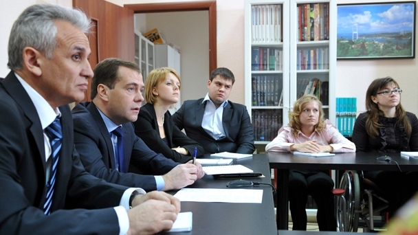 Встреча со студентами старших курсов и выпускниками Московского государственного гуманитарно-экономического института