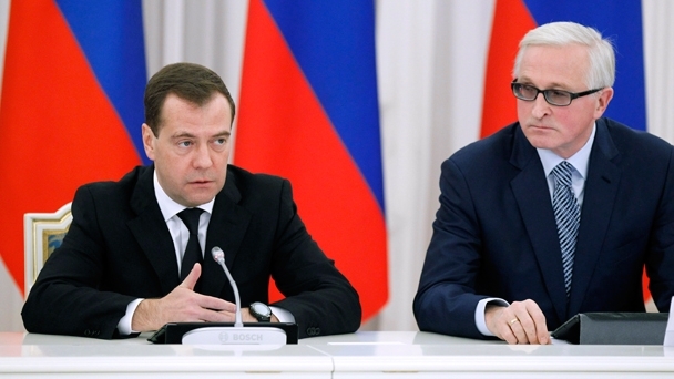 Председатель Правительства Дмитрий Медведев и президент Российского союза промышленников и предпринимателей Александр Шохин