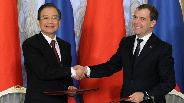Prime Minister Dmitry Medvedev and Premier of the State Council of the People's Republic of China Wen Jiabao