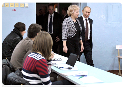 Prime Minister Vladimir Putin visits Secondary School No. 7