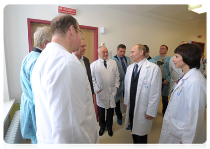 Председатель Правительства Российской Федерации В.В.Путин в Международный день борьбы с детским раком посетил Федеральный научно-клинический центр детской гематологии, онкологии и иммунологии имени Димы Рогачёва