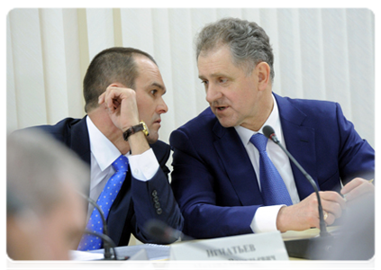 Head of the Chuvash Republic Mikhail Ignatyev and head of the Udmurtian Republic Alexander Volkov at a videoconference on the implementation of demographic policy and regional programmes to modernise healthcare