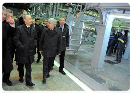 Председатель Правительства Российской Федерации В.В.Путин посетил авиационное производственное объединение им. Ю.А.Гагарина