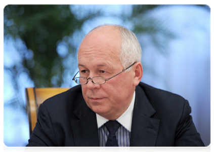 Генеральный директор ГК «Ростехнологии» С.В.Чемезов на совещании по вопросам военно-технического сотрудничества