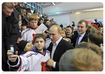 Председатель Правительства Российской Федерации В.В.Путин посетил хоккейный матч команд Российской любительской хоккейной лиги