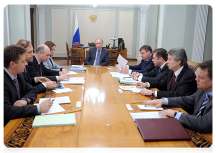 Prime Minister Vladimir Putin holds a meeting on the results of his working visit to the Perm Territory