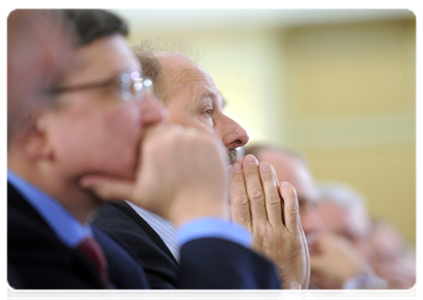 Глава Внешэкономбанка В.А.Дмитриев на съезде Российского союза промышленников и предпринимателей