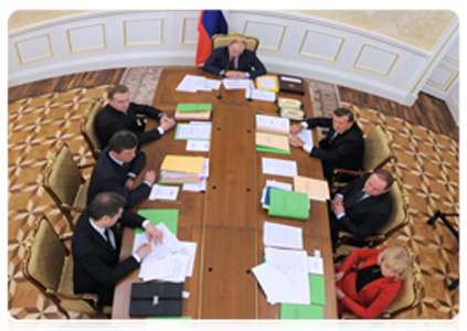 Prime Minister Vladimir Putin holds a Government Presidium meeting