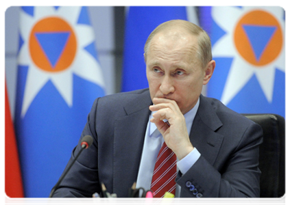 Председатель Правительства Российской Федерации В.В.Путин провёл в Национальном центре управления в кризисных ситуациях МЧС селекторное совещание в связи с аномальными холодами в ряде регионов