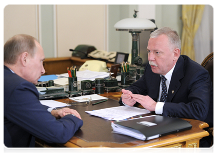 Глава Республики Карелии А.В.Нелидов на встрече с Председателем Правительства Российской Федерации В.В.Путиным