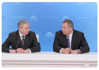 Deputy Prime Minister Dmitry Rogozin meets with First Deputy Prime Minister of Belarus Vladimir Semashko