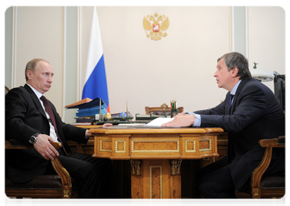 Prime Minister Vladimir Putin meeting with Deputy Prime Minister Igor Sechin