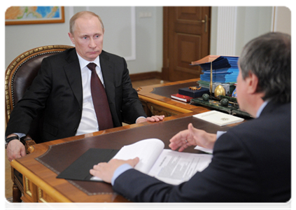 Prime Minister Vladimir Putin meeting with Deputy Prime Minister Igor Sechin