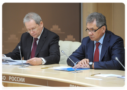 Minister of Regional Development Viktor Basargin and Minister of Civil Defence, Emergencies and Disaster Relief Sergei Shoigu