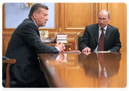 Prime Minister Vladimir Putin and Deputy Prime Minister Viktor Zubkov