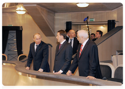 Prime Minister Vladimir Putin visiting the Koltsov Academic Drama Theatre in Voronezh, where a major renovation is nearing completion