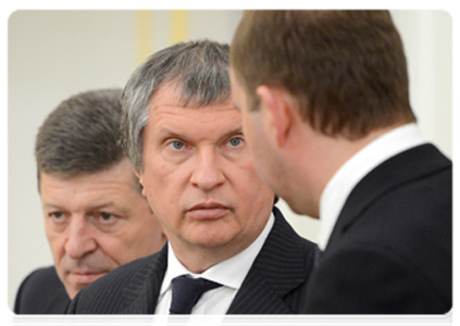 Deputy Prime Minister Dmitry Kozak, Deputy Prime Minister Igor Sechin and Minister of the Russian Federation and Chief of the Government Staff Anton Vaino
