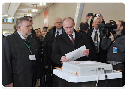 Председатель Правительства Российской Федерации В.В.Путин проголосовал на выборах Президента Российской Федерации