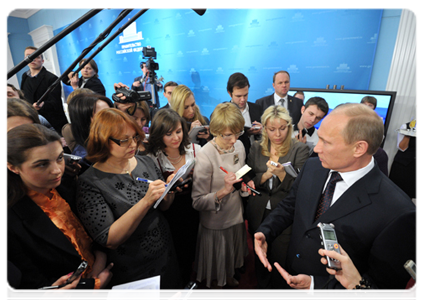 Prime Minister Vladimir Putin wishes female members of the government press pool and all Russian women a happy upcoming holiday, and answers questions