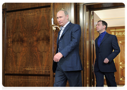 Dmitry Medvedev meets with Vladimir Putin in Sochi