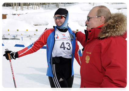 В.В.Путин побывал на проходящем в Сочи чемпионате России по лыжным гонкам и биатлону среди паралимпийцев
