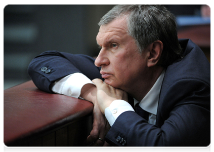 Deputy Prime Minister Igor Sechin at a session of the State Duma