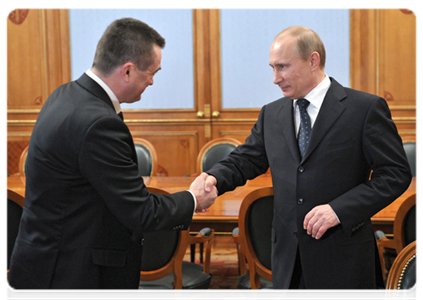 Prime Minister Vladimir Putin meeting with Primorye Territory Governor Vladimir Miklushevsky