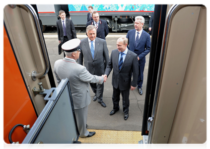 Prime Minister Vladimir Putin visiting the Russian Railways Scientific and Technical Development Center at the Rizhsky Railway Station