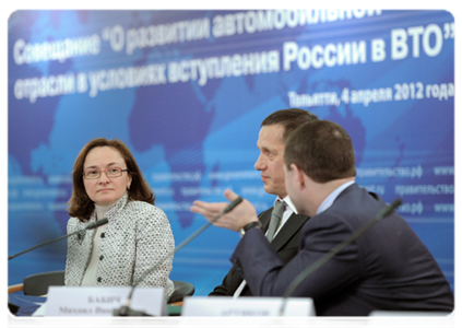 Minister of Economic Development Elvira Nabiullina, Minister of Natural Resources and Environment Yury Trutnev and Presidential Plenipotentiary Envoy in the Volga Federal District Mikhail Babich
